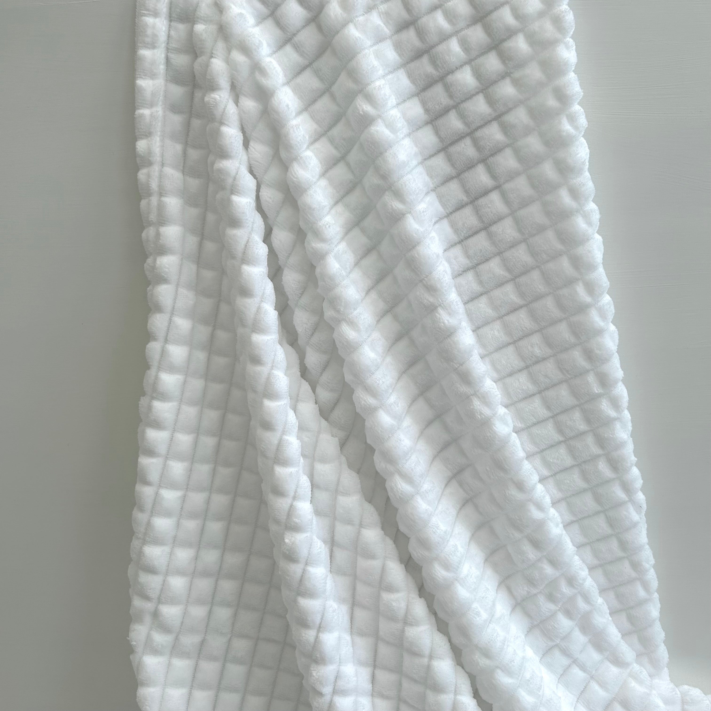 Unisex Baby Gift | PIPER | Perfect Bobble Hat and Blanket Giftset